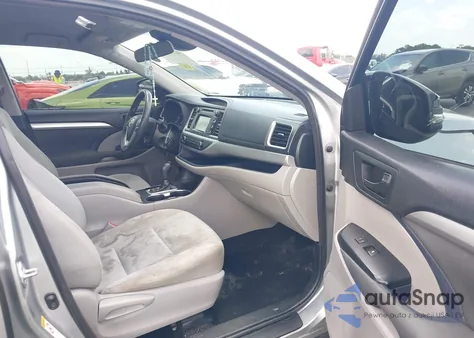 2017 Toyota Highlander Le z USA, uszkodzony, nr VIN 5TDZARFH1HS030302